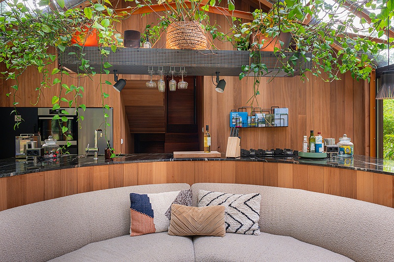 艺加设计-酒店设计-绿屋酒店：森林中的玻璃度假屋