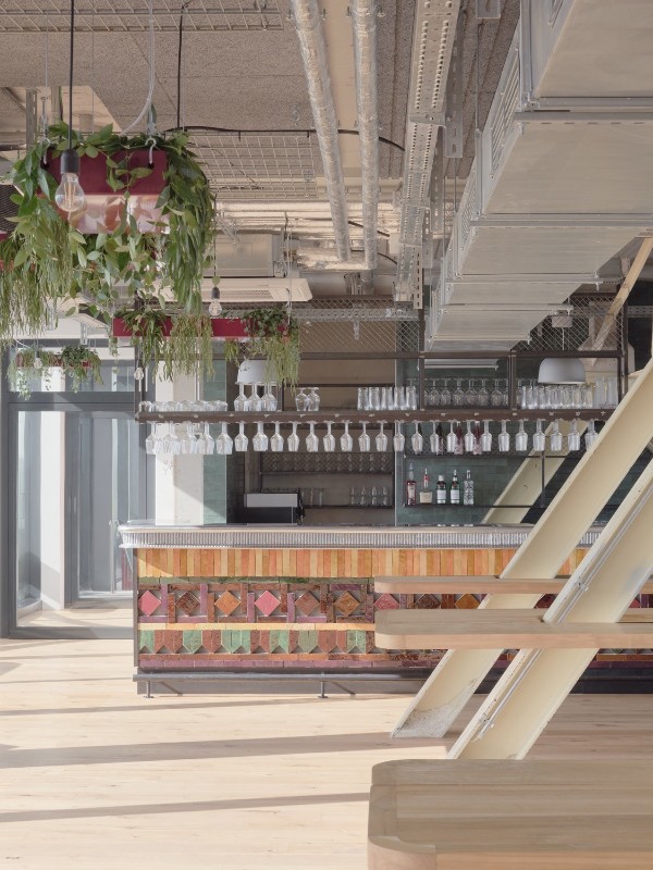 艺加设计-酒店设计-Kellogg’s Bremen酒店：保留筒仓的工业特征